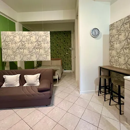 Sweet Home-saliceto- *