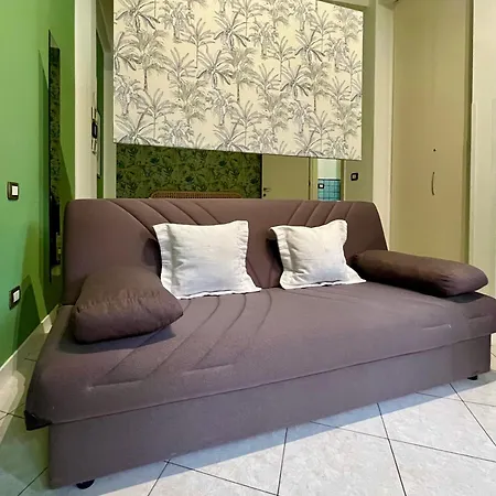 Sweet Home-saliceto- * Boloňa