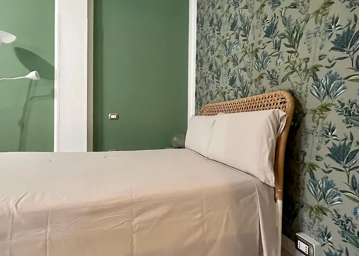 Sweet Home-saliceto- *